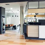 Hotel Harry's &