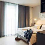 Hotel Harry's &