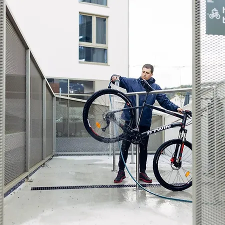 Harry's & ホテル 4*