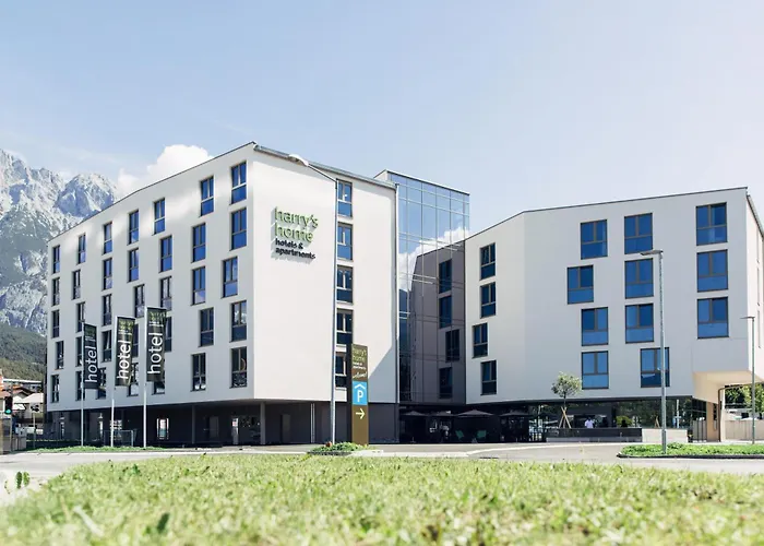 Szálloda Harry's & 4*