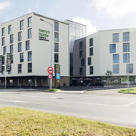 Hotel Harry's &