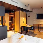 Hotel Harry's &