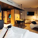 Hotel Harry's &